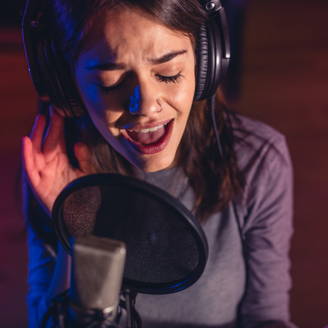 How To Sing Better Vocal Tips For Singers Acoustic Backs And Tracks